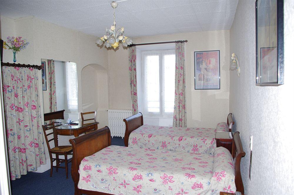 H\u00F4tel de la Paix Hotel Limoges Exterior foto